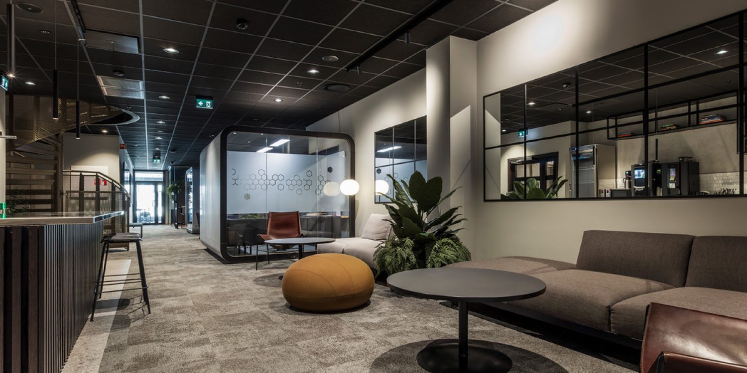 sjoogfloyd-kontorhuset-stromso-120924-009-L